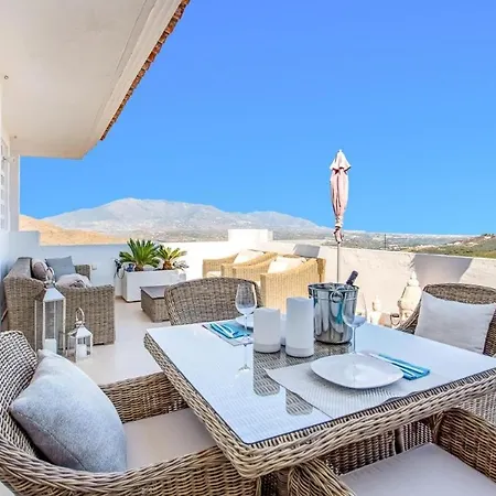 Luxury-penthouse-la Mairena-seaview-jacuzzi-marbella La Mairena